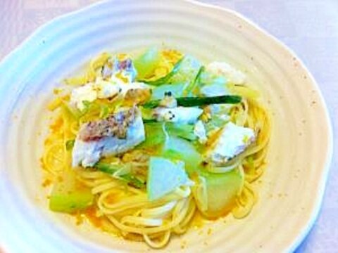 ヒスイ色が涼しい冬瓜と白身魚のパスタ